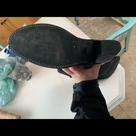 Gorgeous Frye boots, only tried on. Fit a bit too tight for me. - Picture 2 of 4